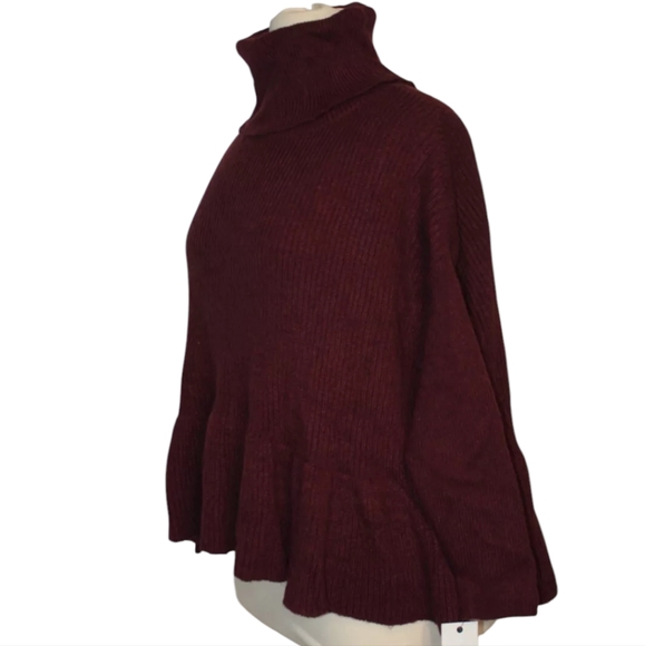 New Ophelia Roe Cowl Peplum Oversized Sweater Size S fits like L, Plum Color - Picture 2 of 5